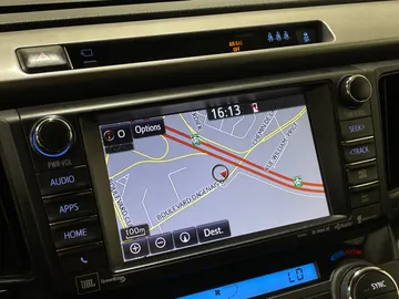 2018 Toyota RAV4 - image 31