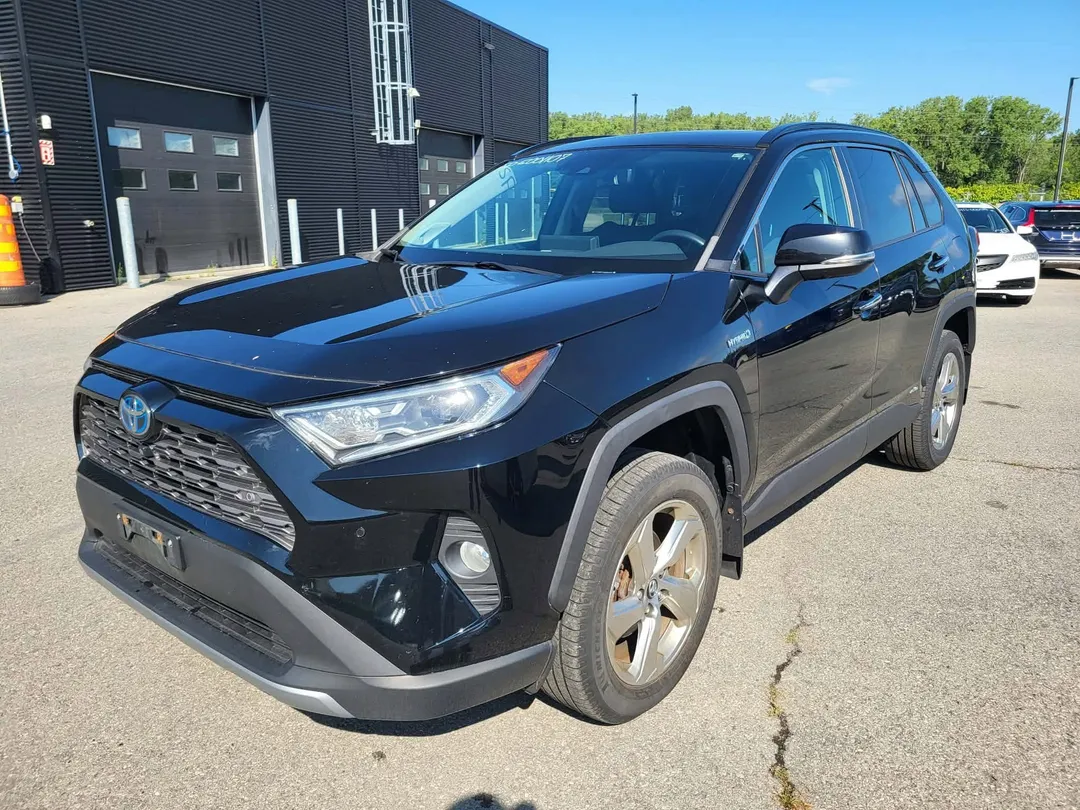 2019 Toyota RAV4 — photo 3