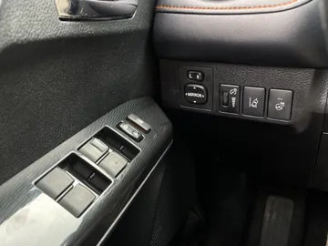 2018 Toyota RAV4 - image 18