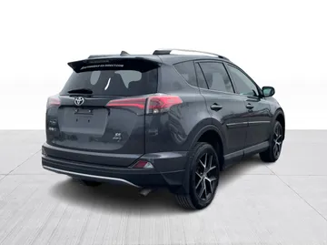 2018 Toyota RAV4 - image 14