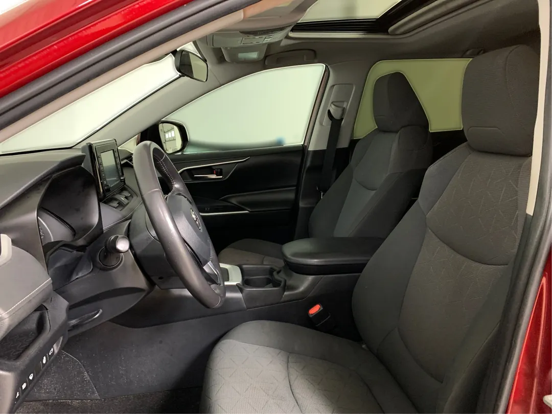 2019 Toyota RAV4 for sale - photo 3