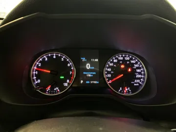 2019 Toyota RAV4 - image 17