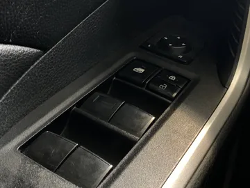 2019 Toyota RAV4 - image 26