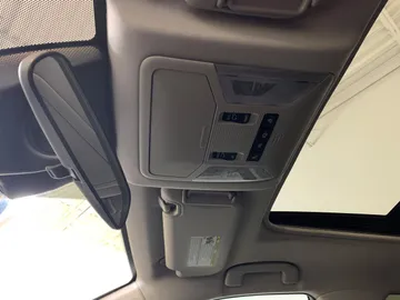 2019 Toyota RAV4 - image 16