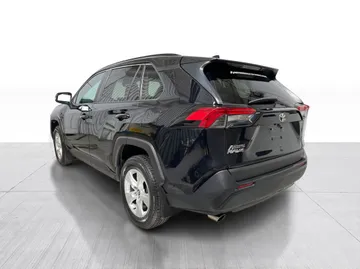 2019 Toyota RAV4 - image 12
