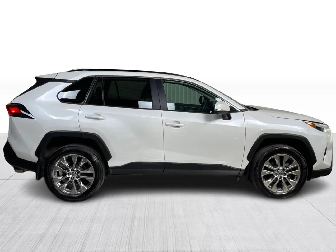 2025 Toyota RAV4 for sale - photo 2