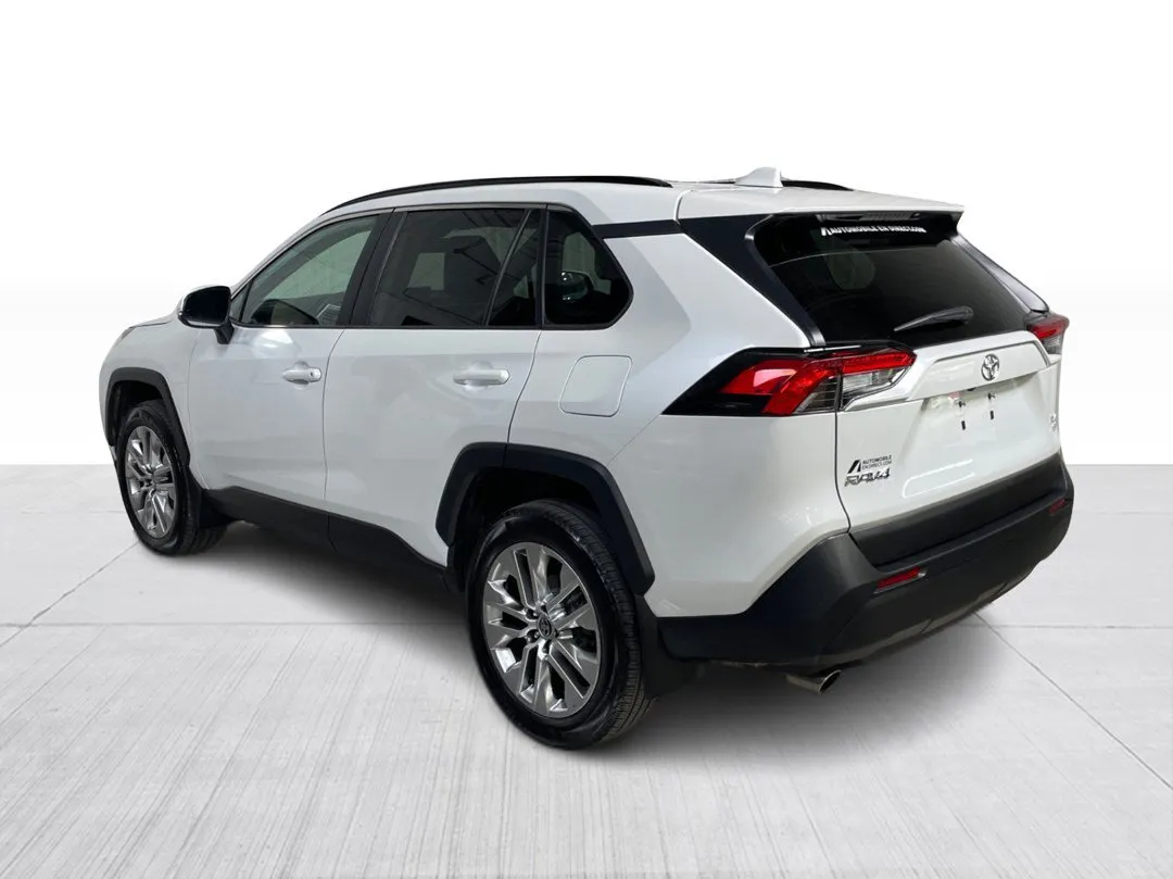 2025 Toyota RAV4 XLE AWD, photo 10