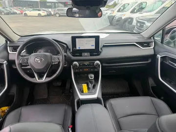 2025 Toyota RAV4 - image 9