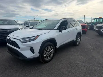 2025 Toyota RAV4 - image 3