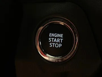 2025 Toyota RAV4 - image 33