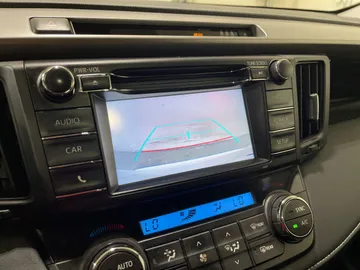 2017 Toyota RAV4 - image 20