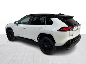 2021 Toyota RAV4 Hybrid - image 11