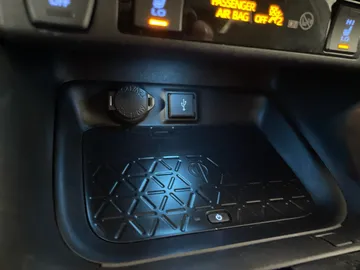 2021 Toyota RAV4 Hybrid - image 29