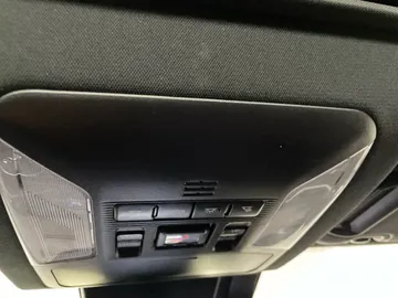 2021 Toyota RAV4 Hybrid - image 16