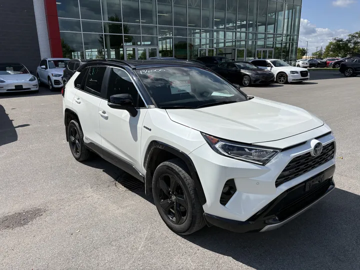 2021 Toyota RAV4 Hybrid - image principale