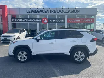 2021 Toyota RAV4 - image 4