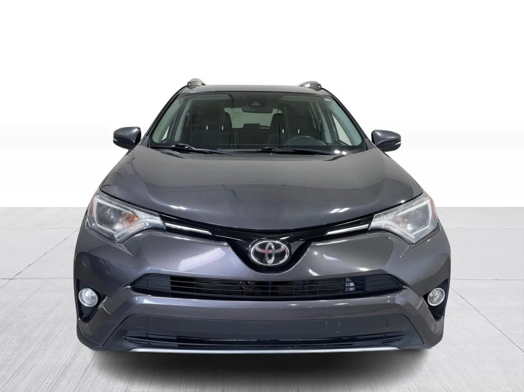 2017 Toyota RAV4 XLE, photo 7