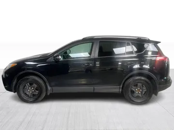 2017 Toyota RAV4 - image 9