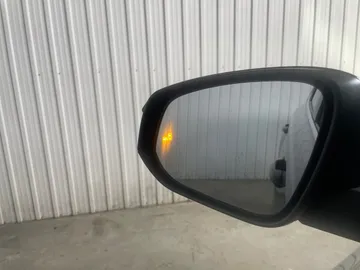 2017 Toyota RAV4 - image 20