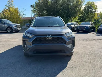 2021 Toyota RAV4 - image 2
