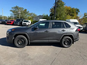 2021 Toyota RAV4 - image 6