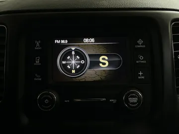 2018 Jeep Compass - image 26