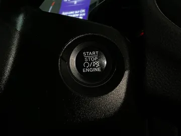 2018 Jeep Compass - image 16