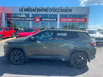 2021 Jeep Compass - image 4