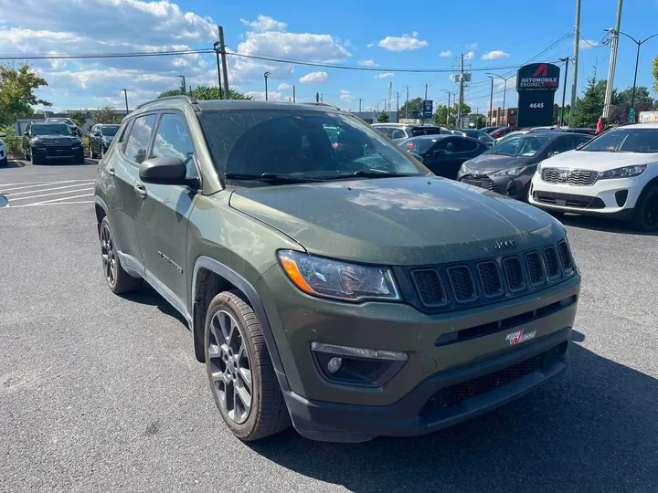2021 Jeep Compass - image principale