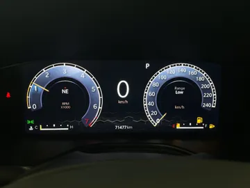 2022 Jeep Compass - image 13