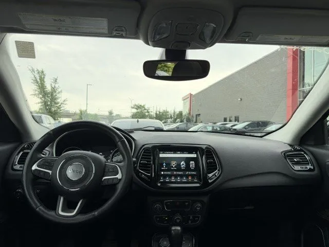 2017 Jeep Compass — photo 6