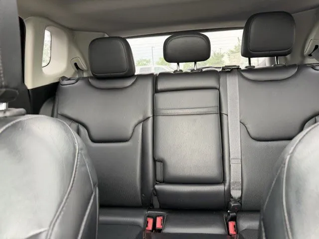 2017 Jeep Compass — photo 7