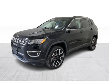 2017 Jeep Compass - image 9
