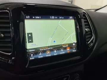 2017 Jeep Compass - image 26
