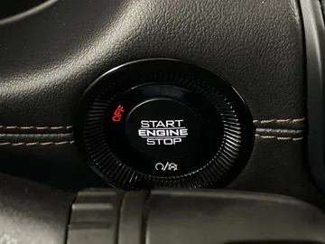 2022 Jeep Compass - image 27