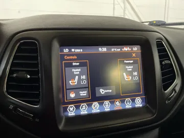 2019 Jeep Compass - image 23