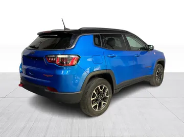 2019 Jeep Compass - image 13