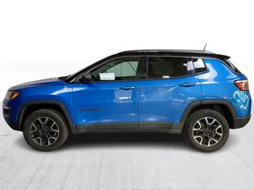 2019 Jeep Compass - image 9