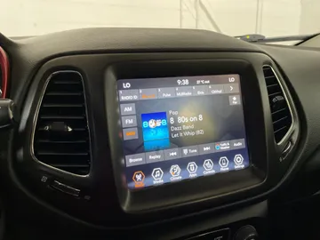 2019 Jeep Compass - image 27