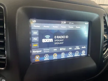 2018 Jeep Compass - image 29