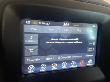 2018 Jeep Compass - image 27