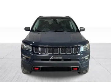 2018 Jeep Compass - image 8