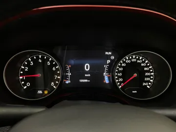 2017 Jeep Compass - image 18