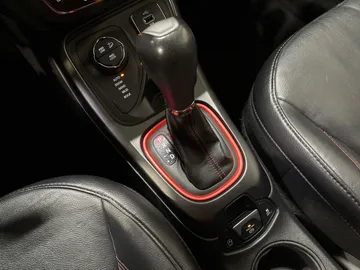 2017 Jeep Compass - image 29