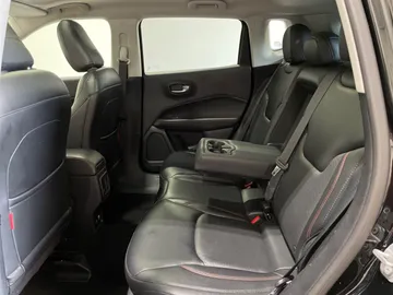 2017 Jeep Compass - image 16