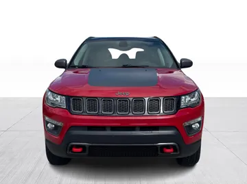 2018 Jeep Compass - image 9