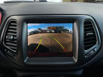 2018 Jeep Compass - image 21