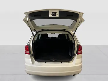 2018 Dodge Journey - image 12