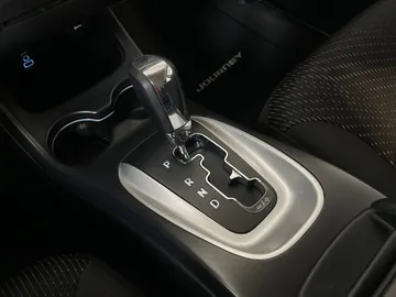 2018 Dodge Journey - image 26