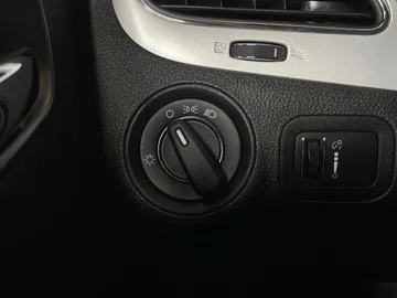 2018 Dodge Journey - image 17